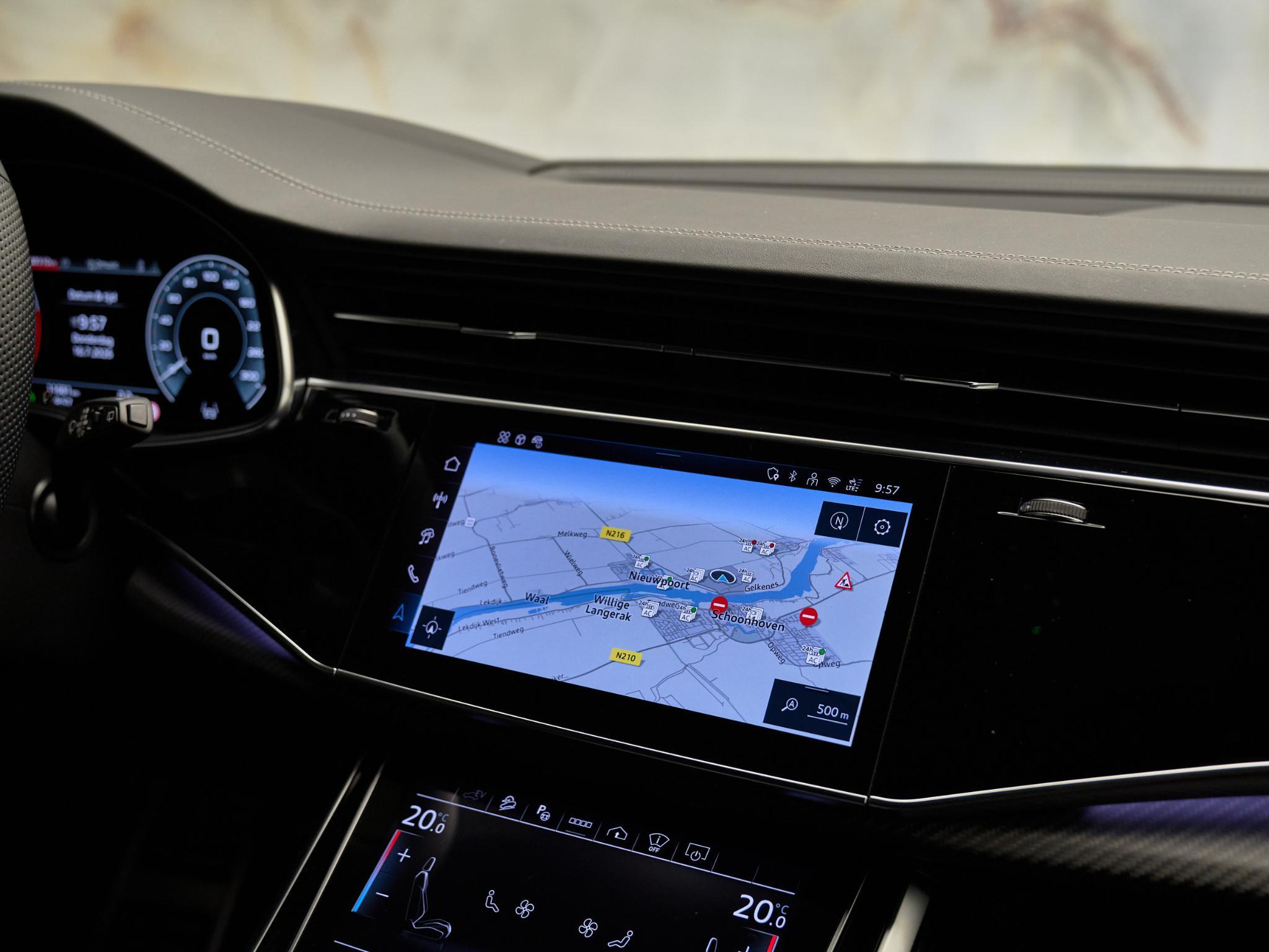 Audi Q8 - 24