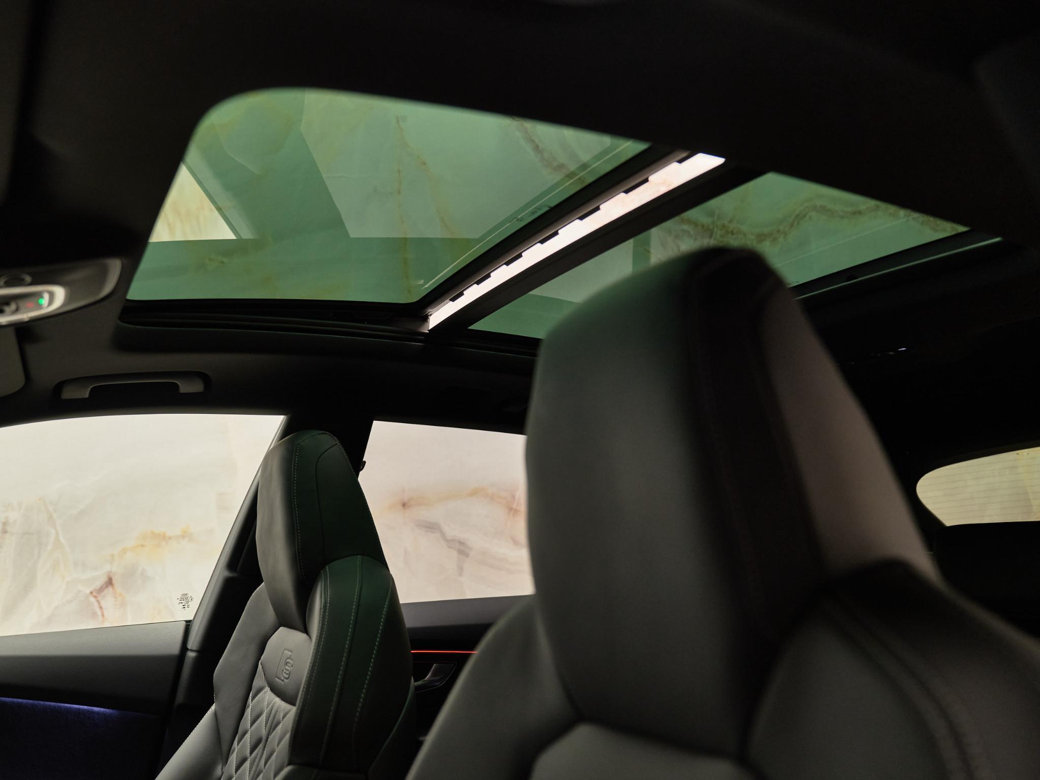 Audi Q8 - 11