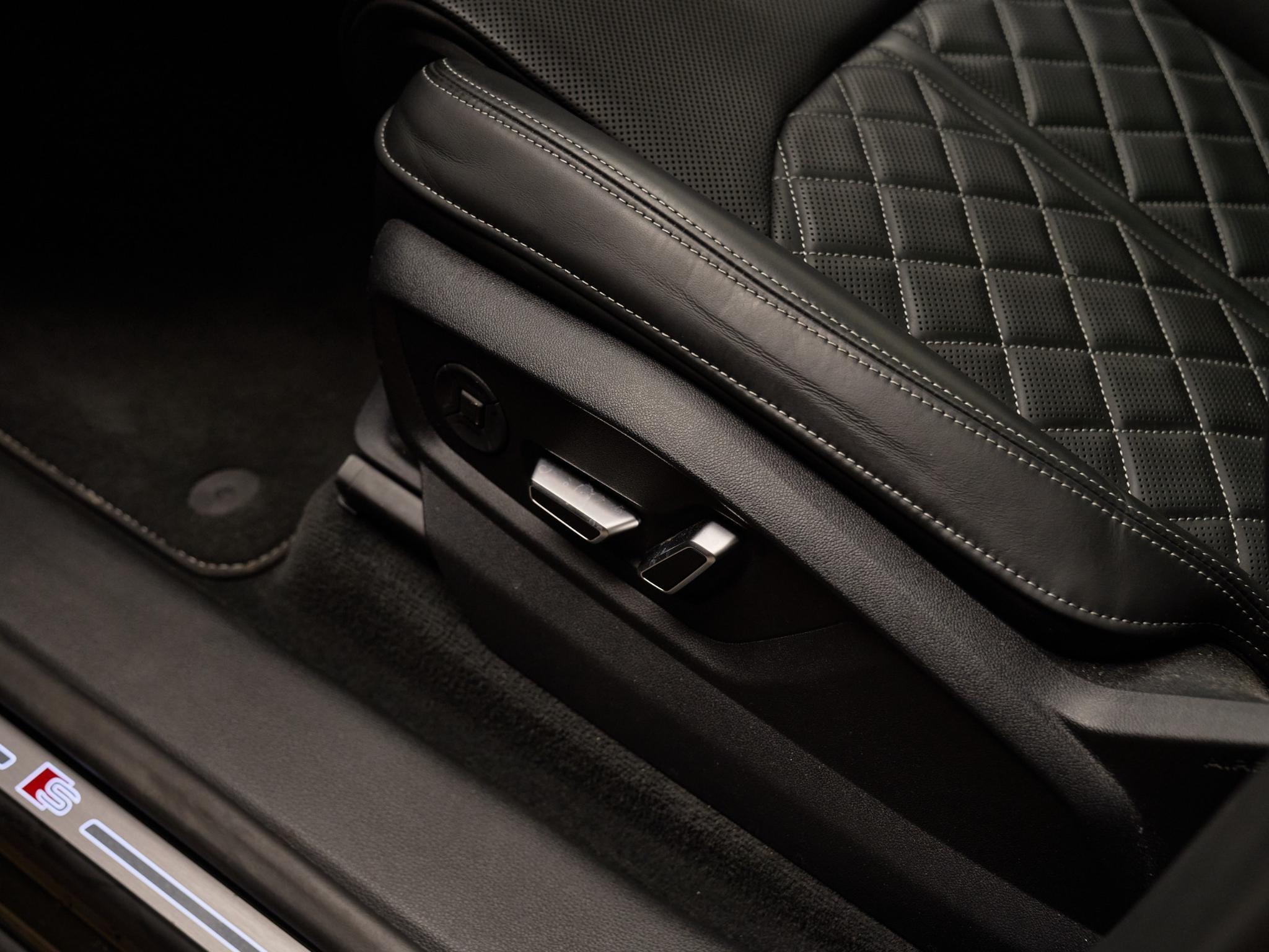 Audi Q8 - 11