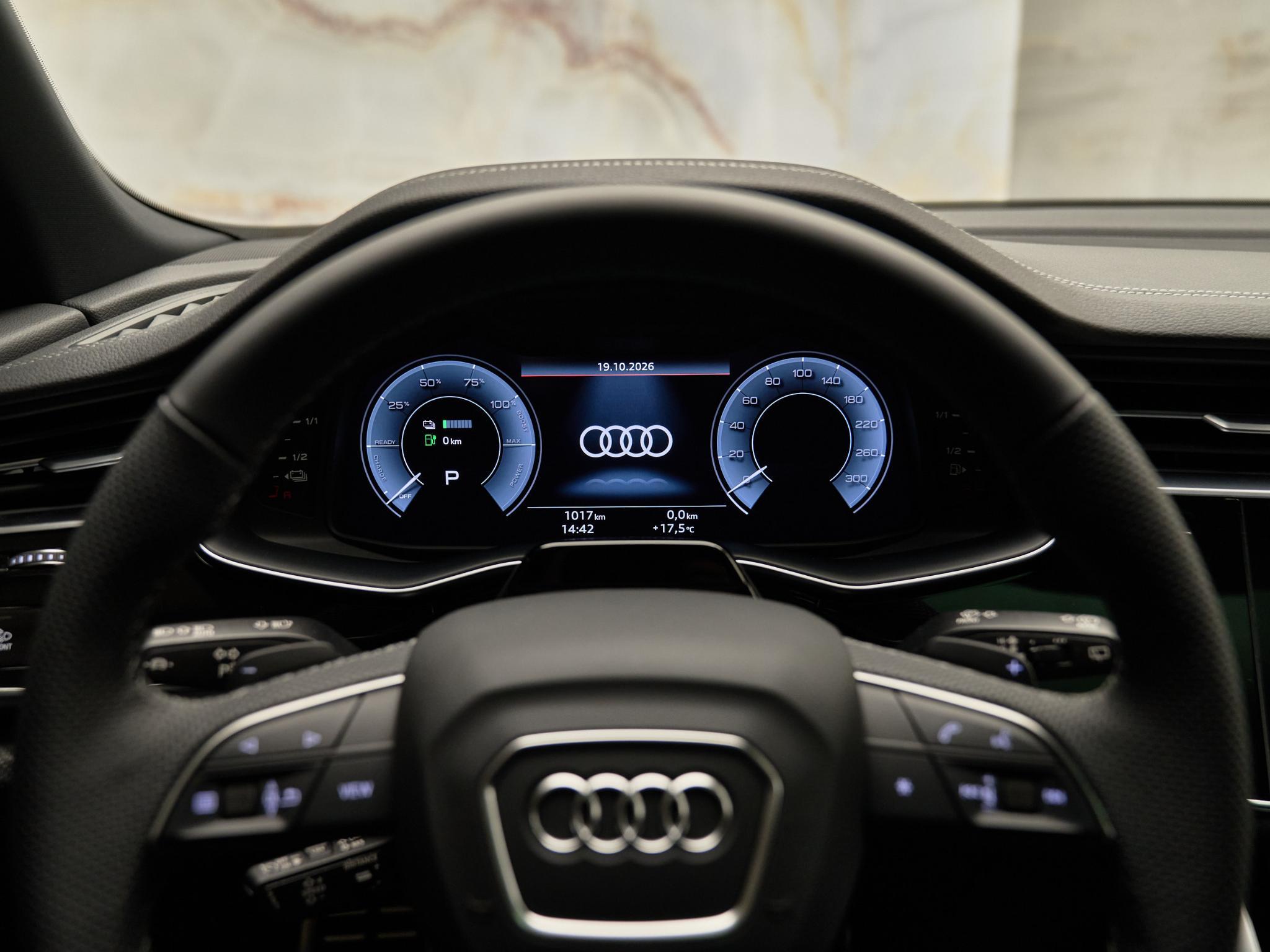 Audi Q8 - 16