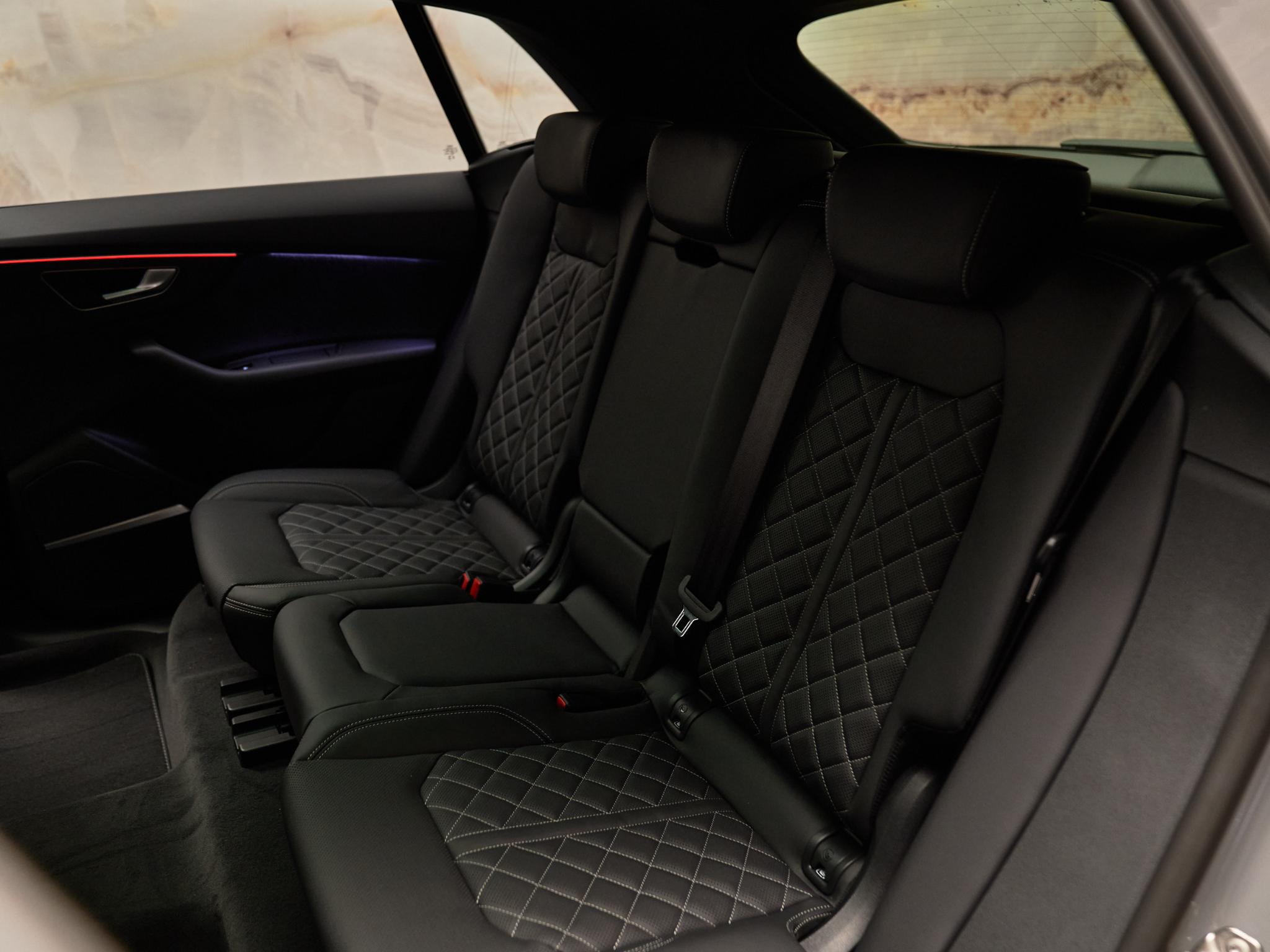 Audi Q8 - 30
