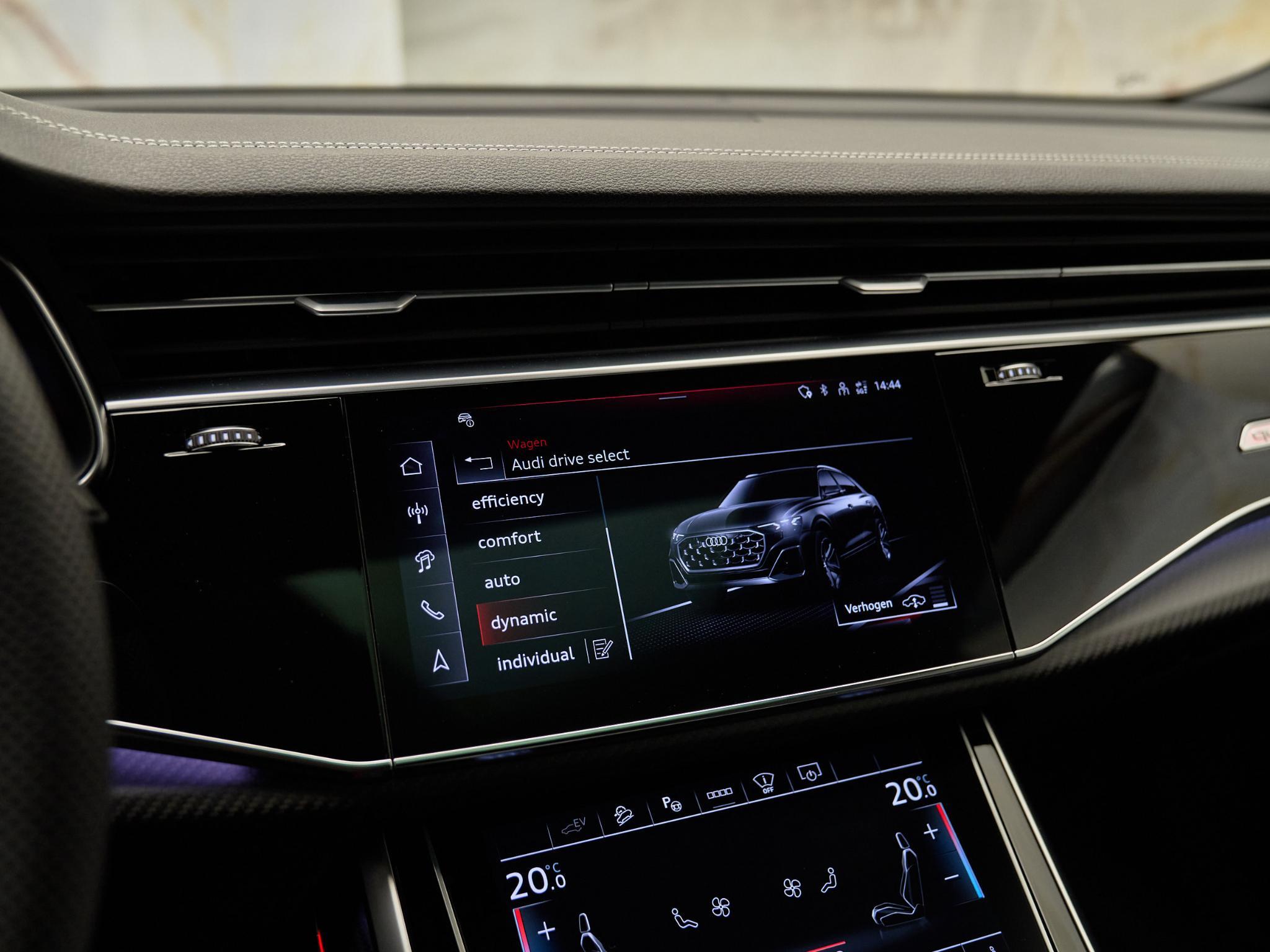 Audi Q8 - 18