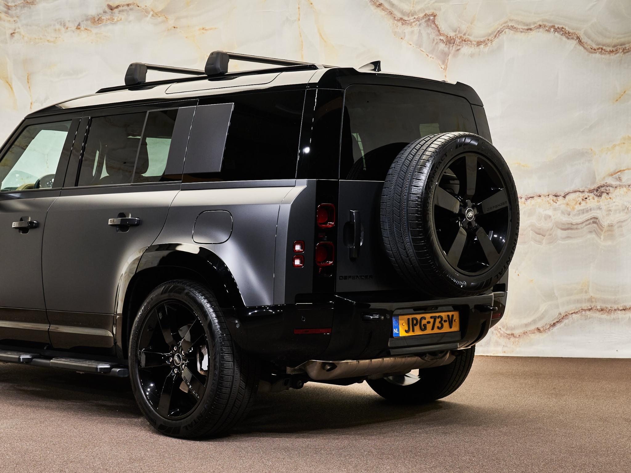 Land Rover Defender - 5
