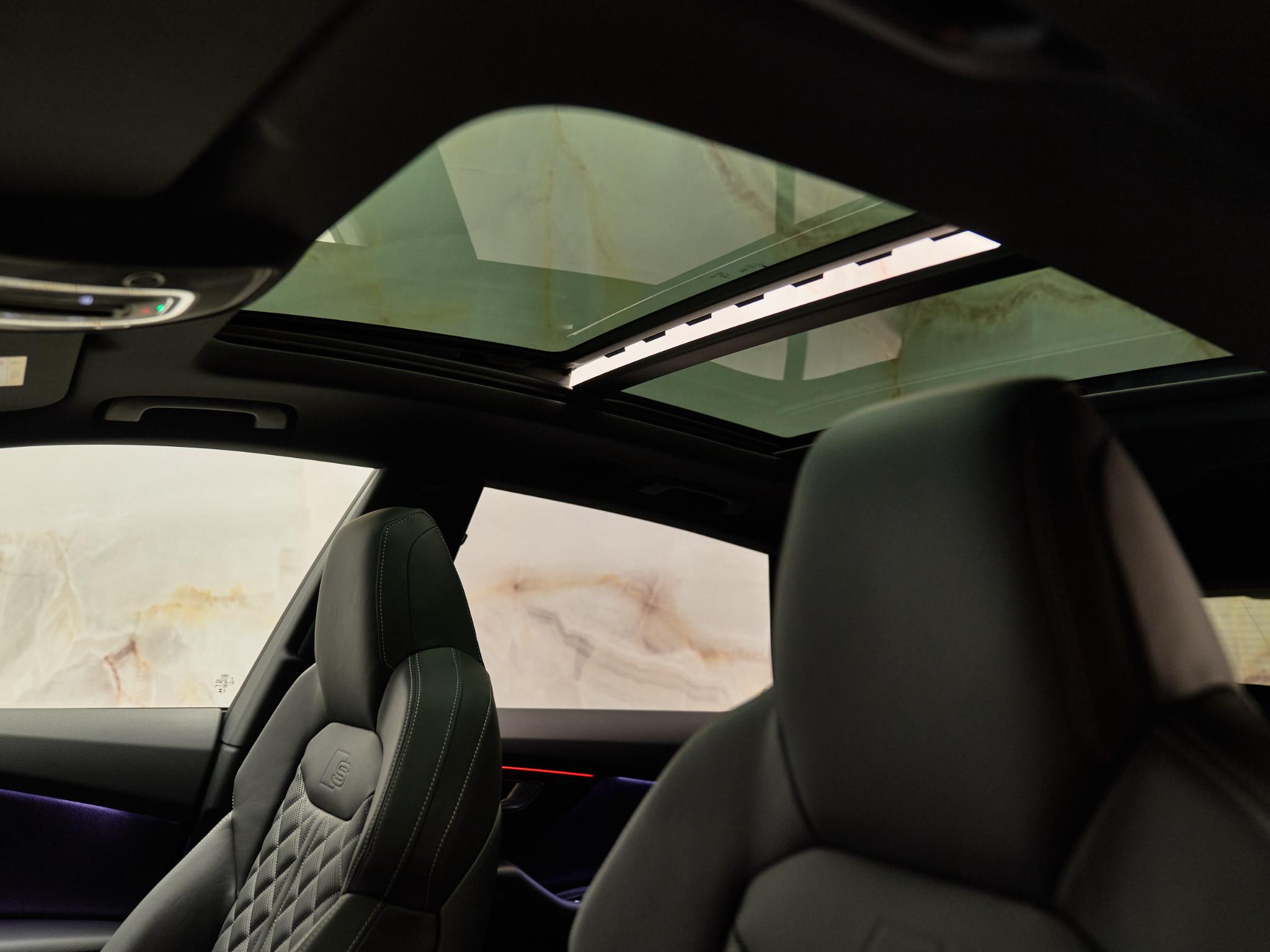 Audi Q8 - 11