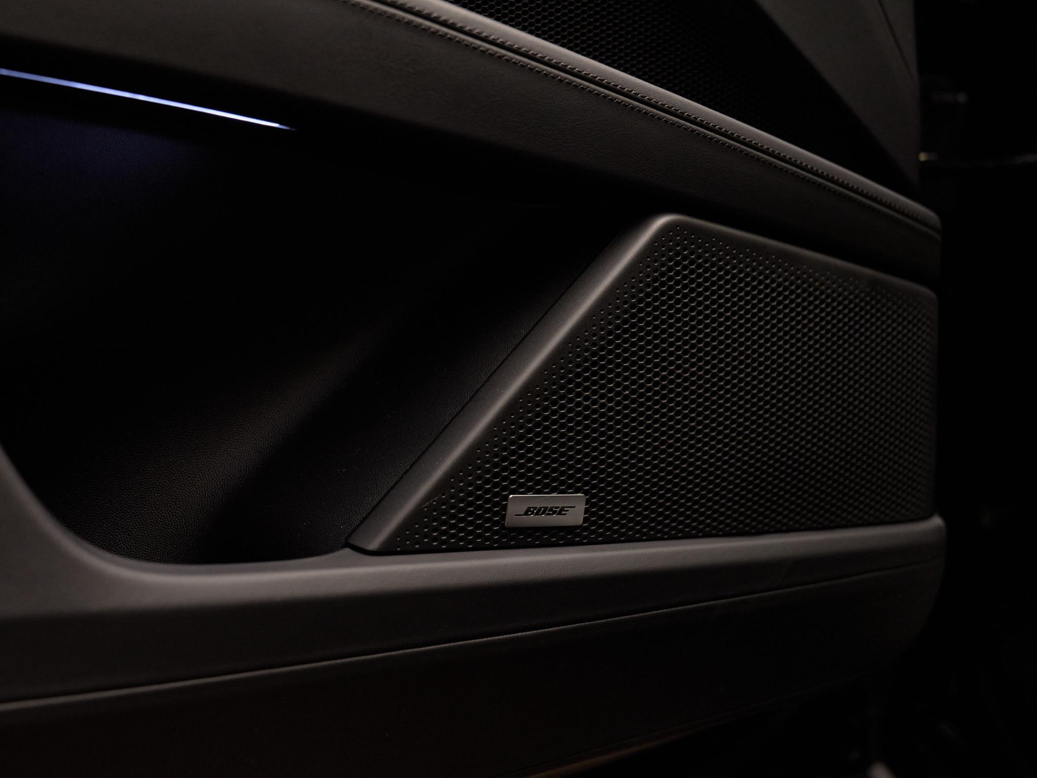Porsche Cayenne - 14