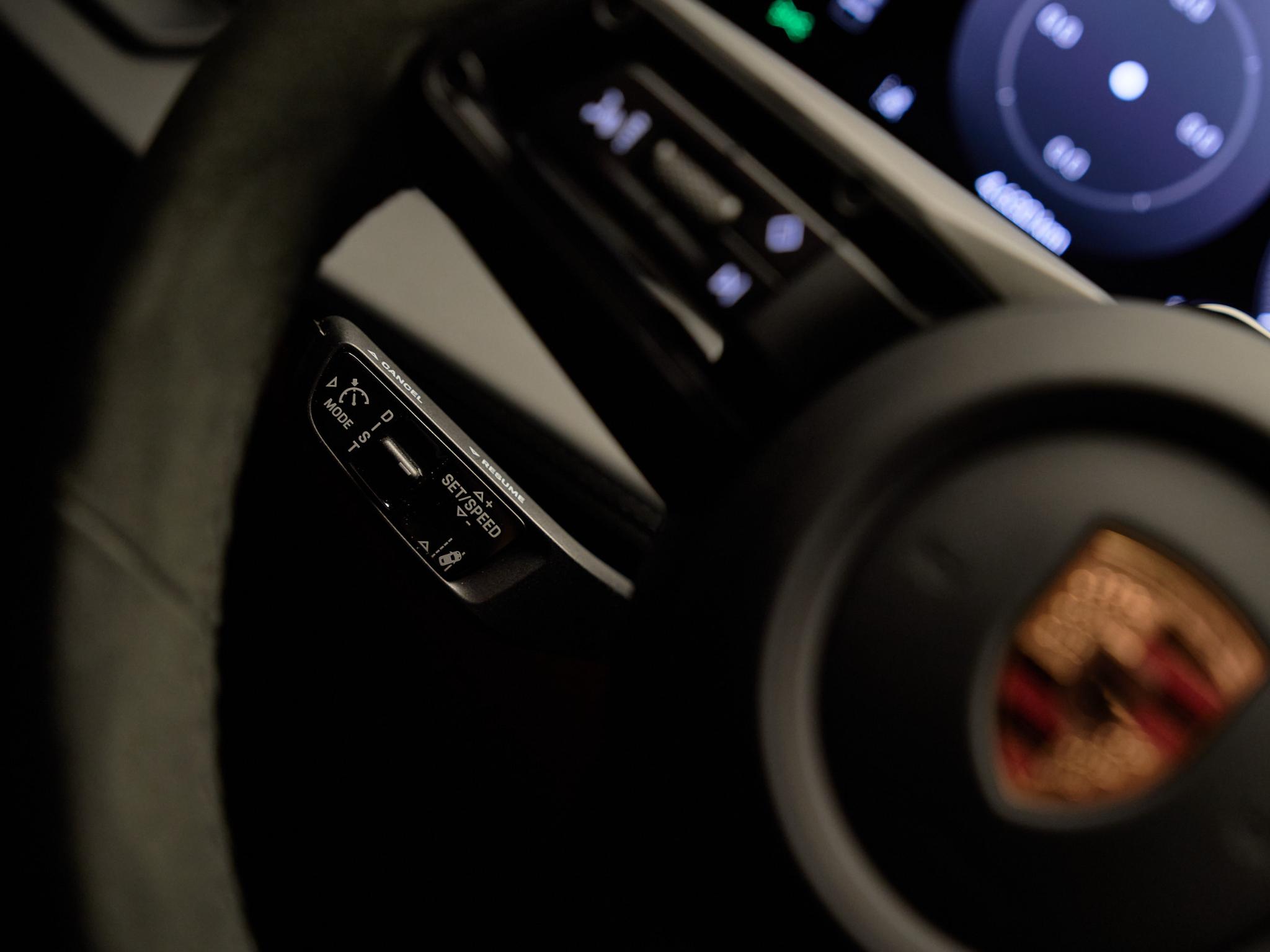 Porsche Cayenne - 20