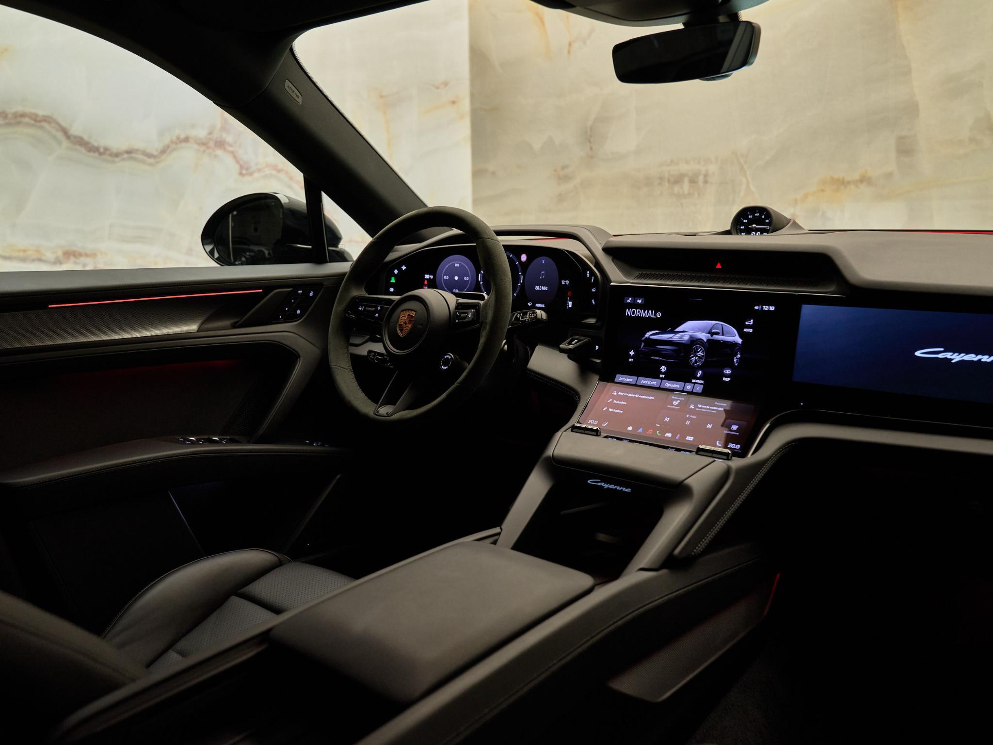 Porsche Cayenne - 9