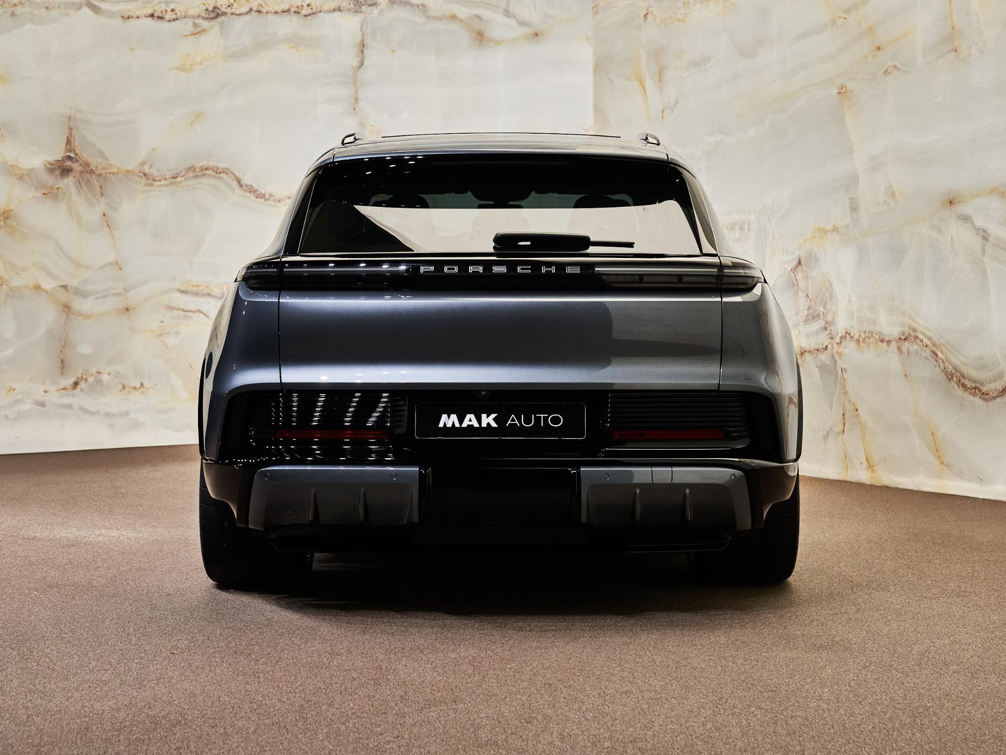 Porsche Cayenne - 33
