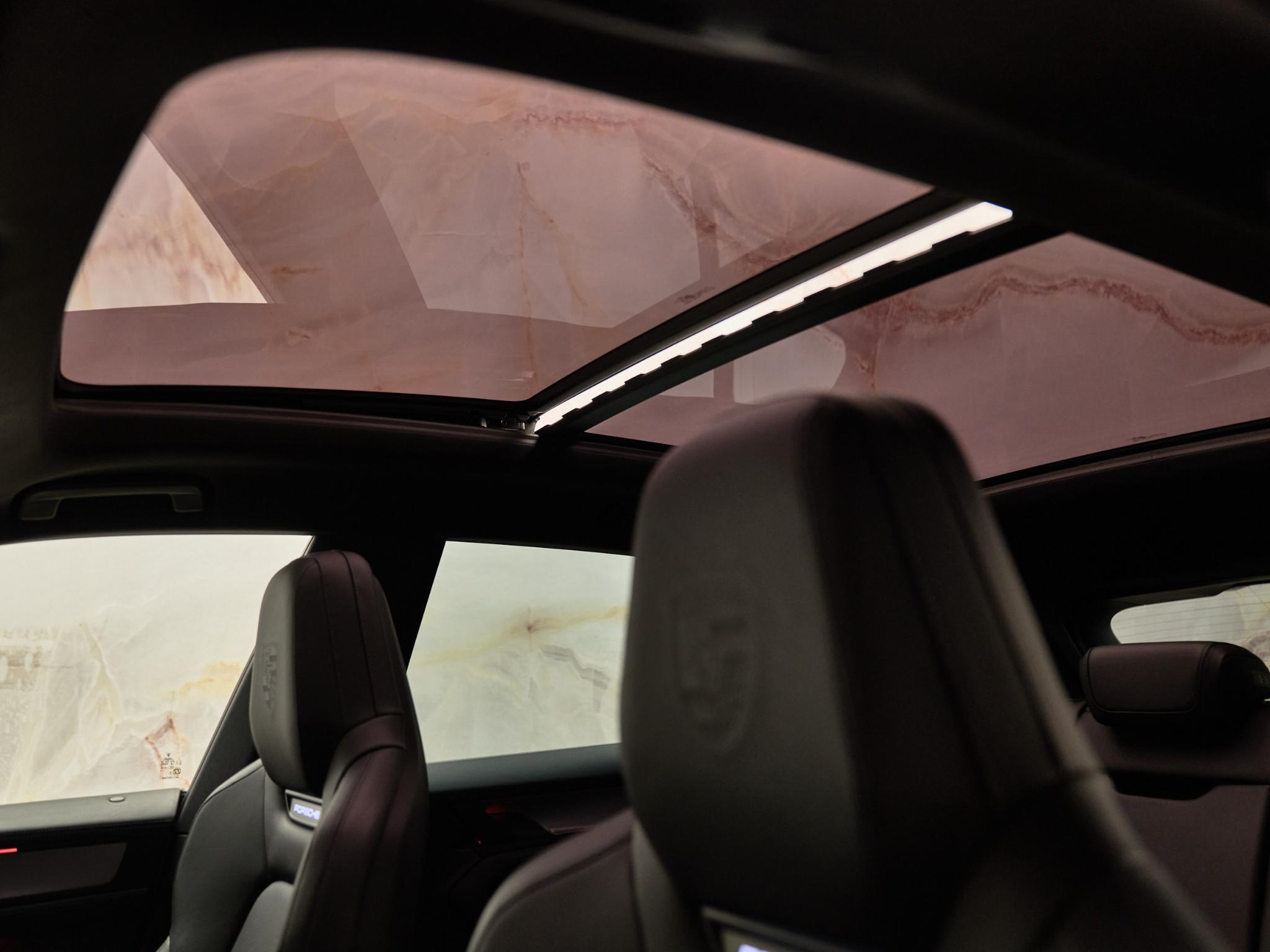 Porsche Cayenne - 12
